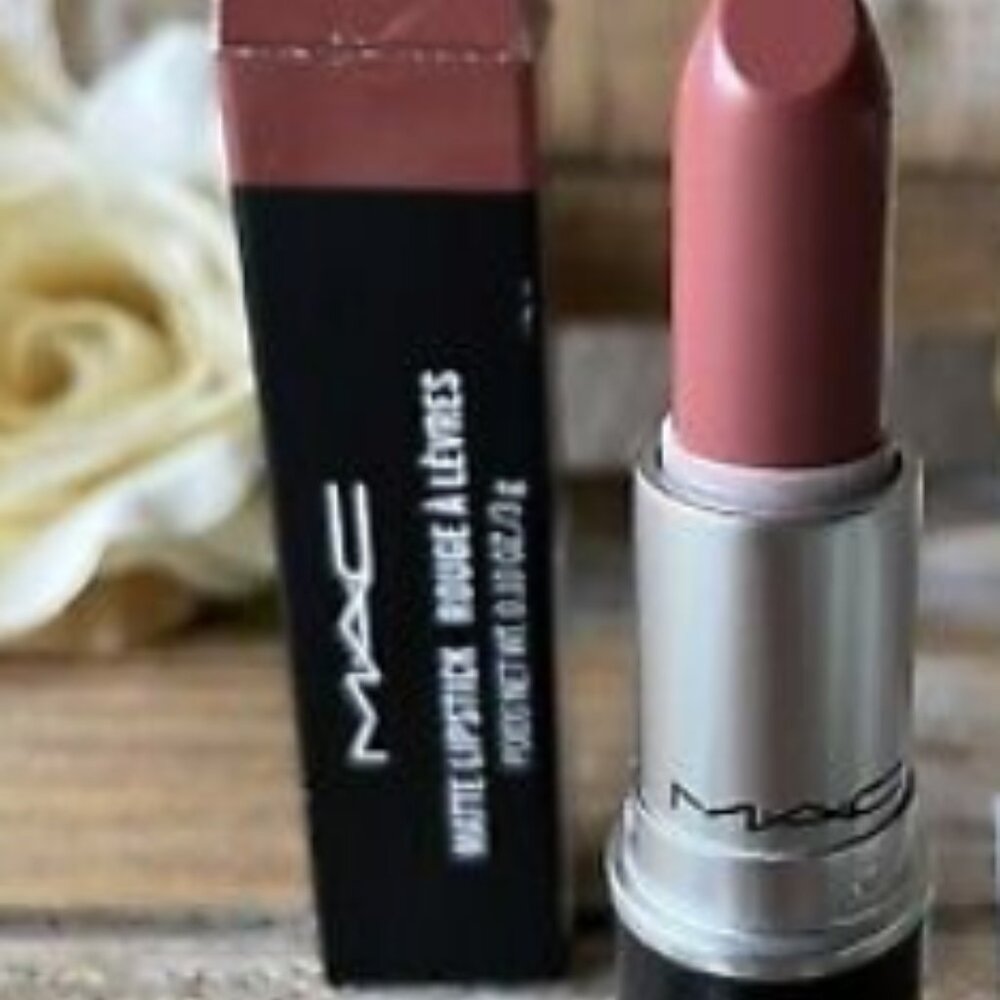 mac cosmetics bundle - NIB - Picture 2 of 6